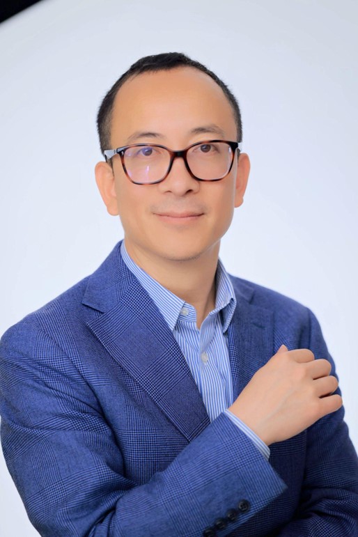 Xiaochen Zhang